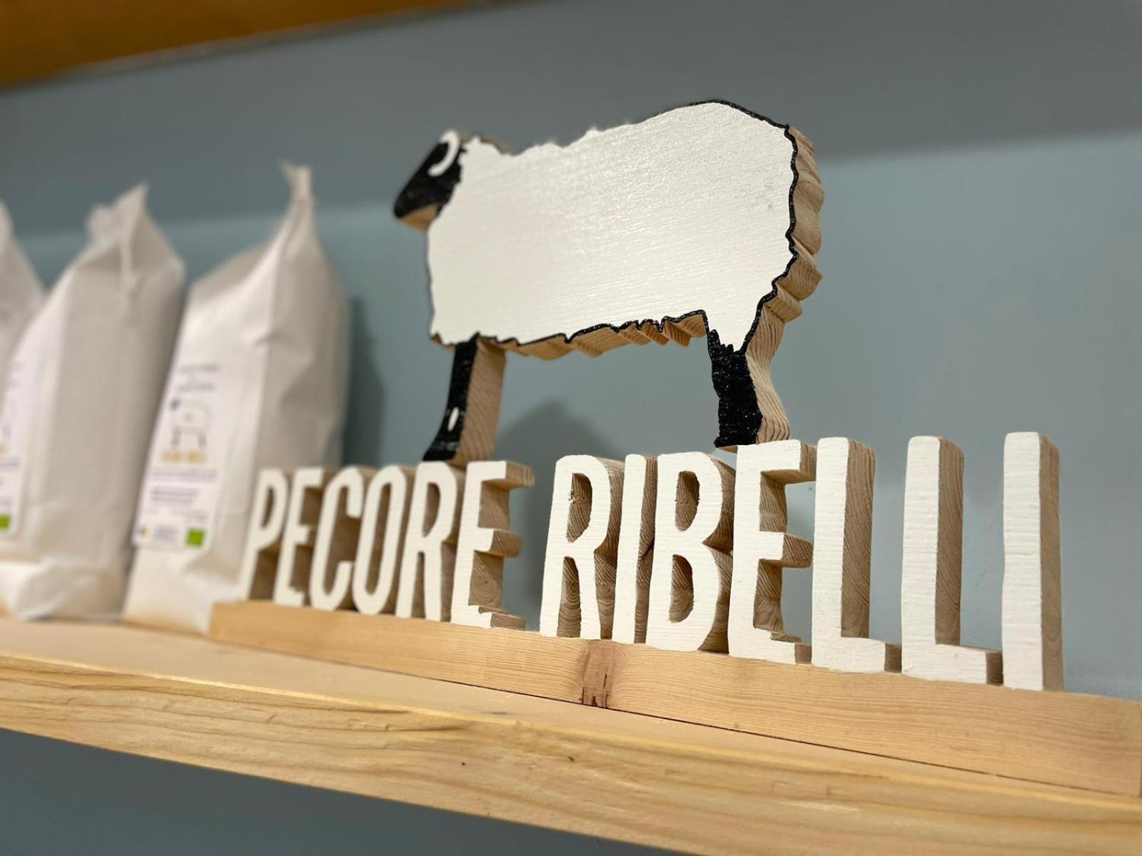 Pecore Ribelli 미라 외부 사진